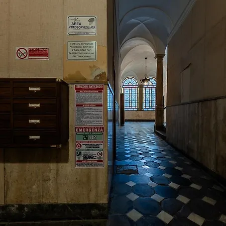 Historic Palace Duplex - Cruises 2min - Ac - Wifi Lägenhet