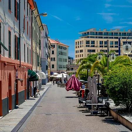 Historic Palace Duplex - Cruises 2min - Ac - Wifi Savona